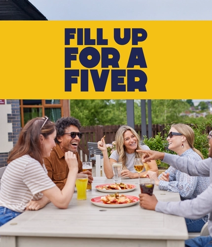 A banner promoting the 5 Sharers for £5 each campaign at Hungry Horse.
