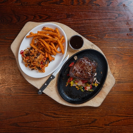 A Mix-It-Up platter served at the Plank & Leggit.